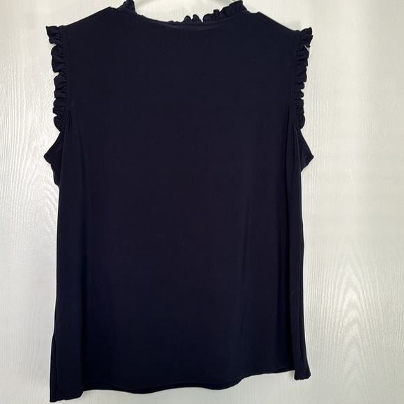 Top - Picture 2 of 7